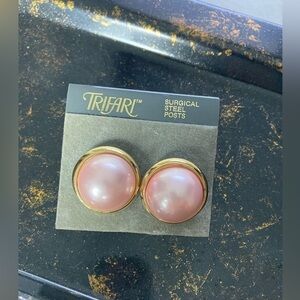 Vintage Trifari Pink Lucite/ Pearl Surgical Steel Back Earrings Gold Tone